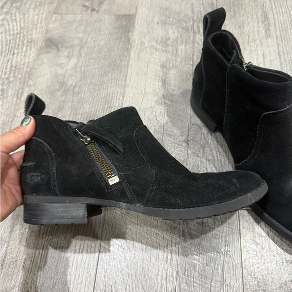 UGG Classic Black Ankle Booties - Picture 2 of 5